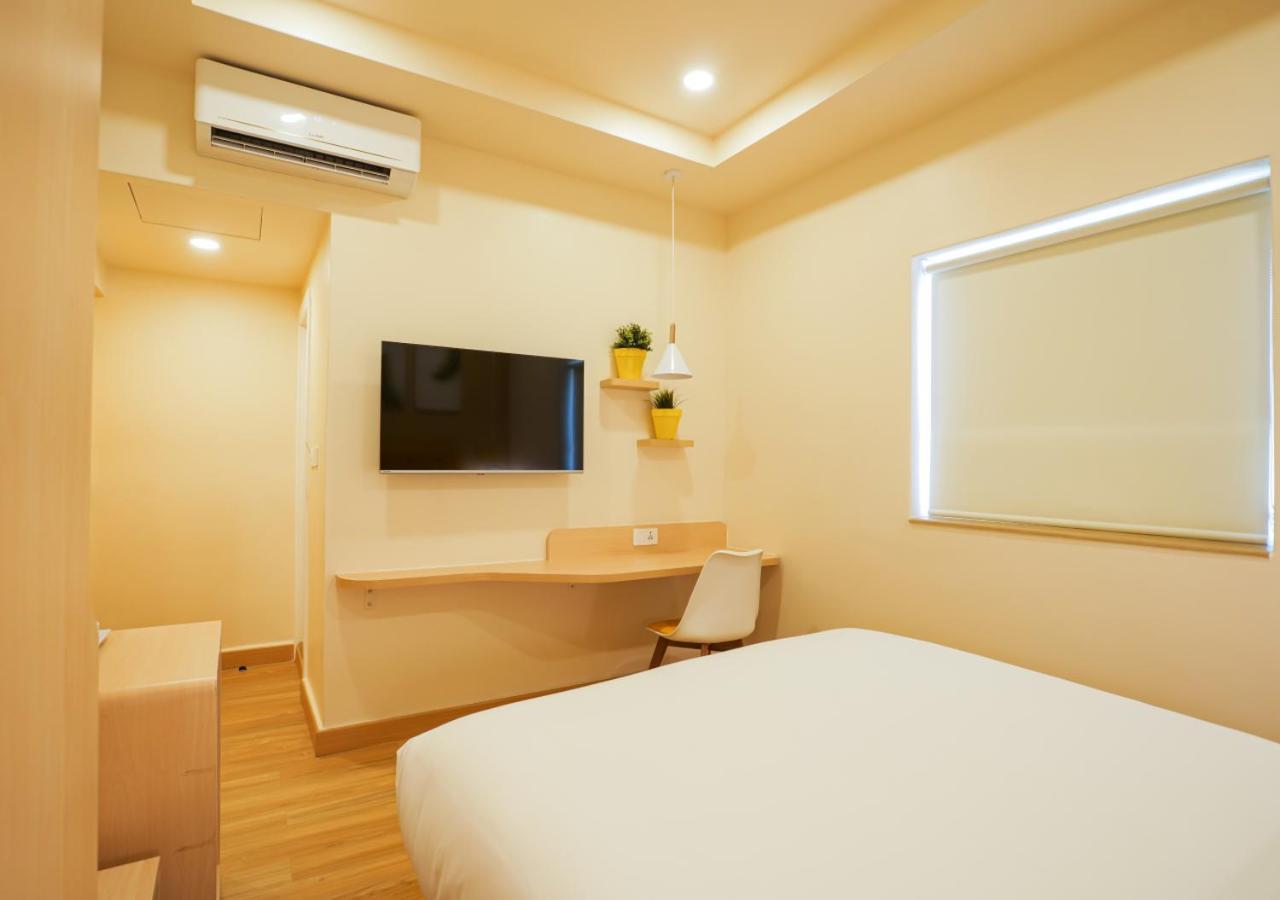Bloom Hotel Koramangala Bangalore Buitenkant foto